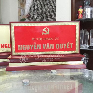 Biển chức danh Bí Thư đảng ủy