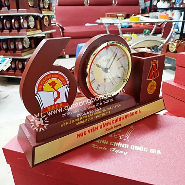 Đồng hồ để bàn savi - quà tặng kỷ niệm 60 năm thành lập học viện - số 60 kỷ niệm