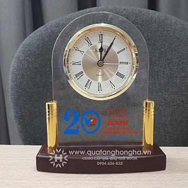 Đồng hồ để bàn savi - quà tặng kỷ niệm 20 năm thành lập Ban quản lý