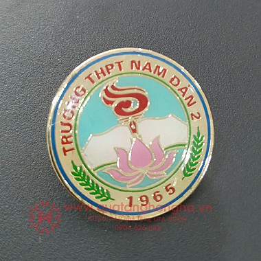 Huy hiệu Trường THPT Nam Đàn 2