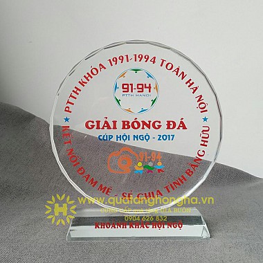 kỷ niệm chương pha lê giải bóng đá