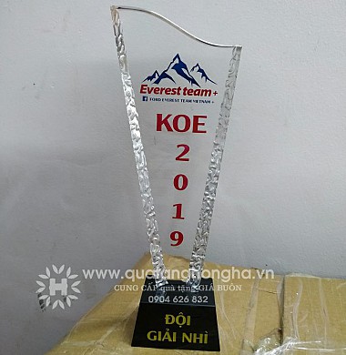 Cúp pha lê tôn vinh 11